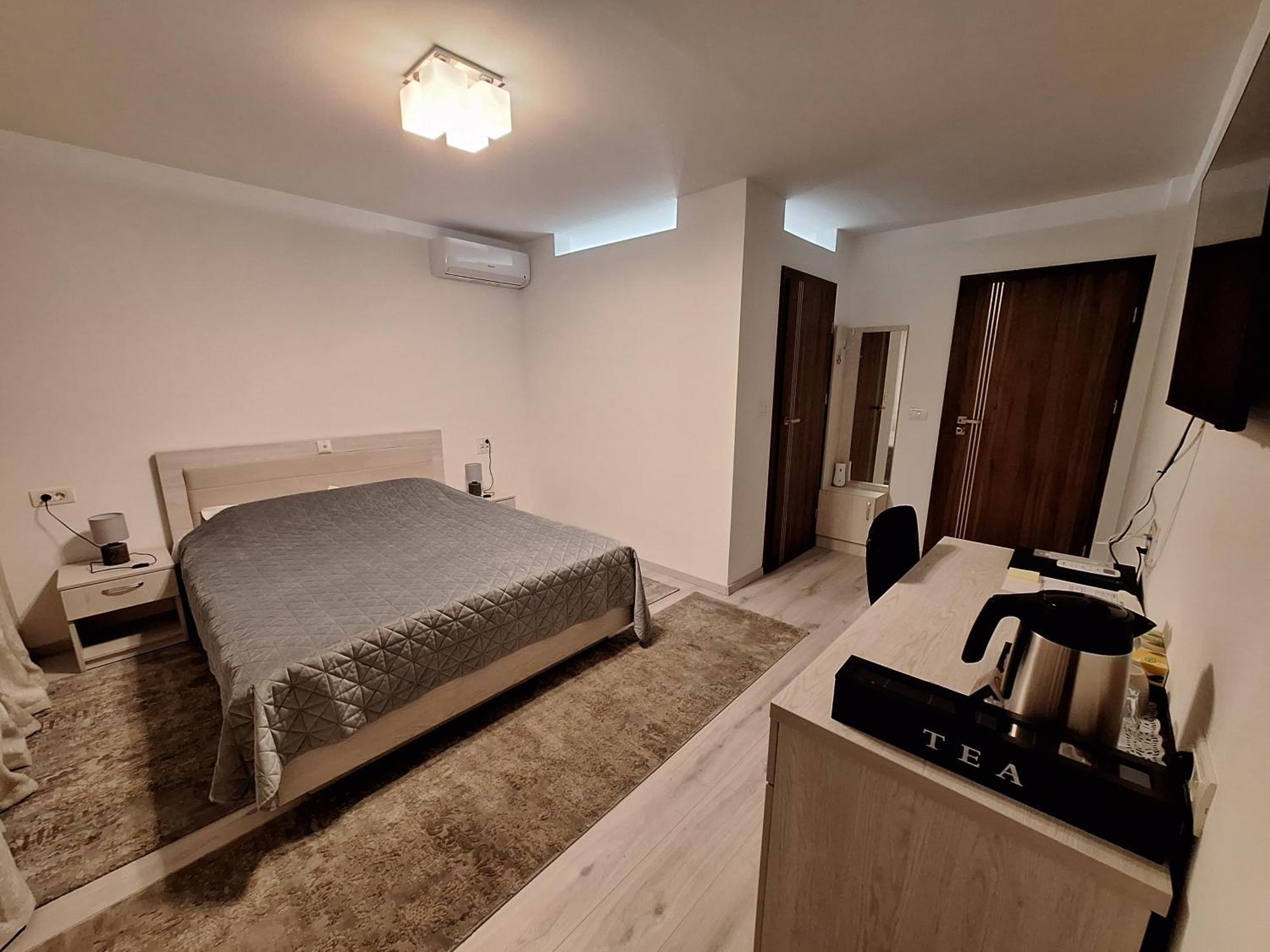 Trend Bed & Breakfast Arad Exterior photo